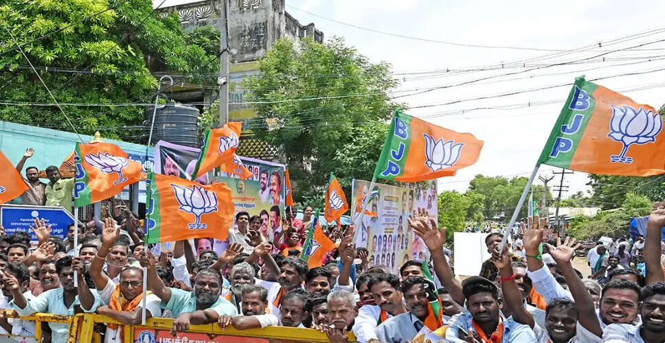 Political Turmoil for TMC as Key Leaders Meet BJP Minister
