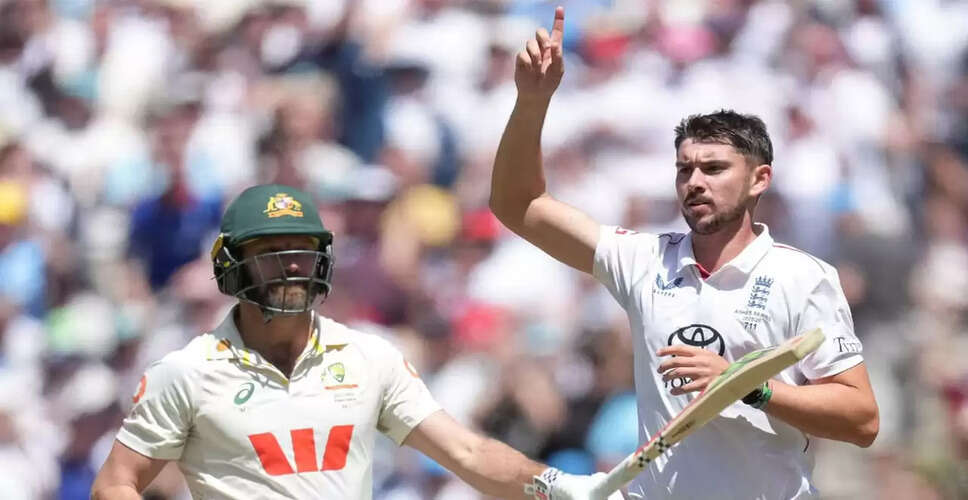 England's Bowling Dominance Shines in Boxing Day Test Against Australia