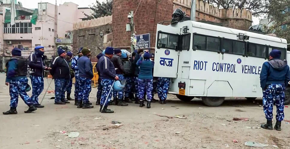 Violence Erupts During Anti-Encroachment Drive Near Faiz-e-Elahi Mosque