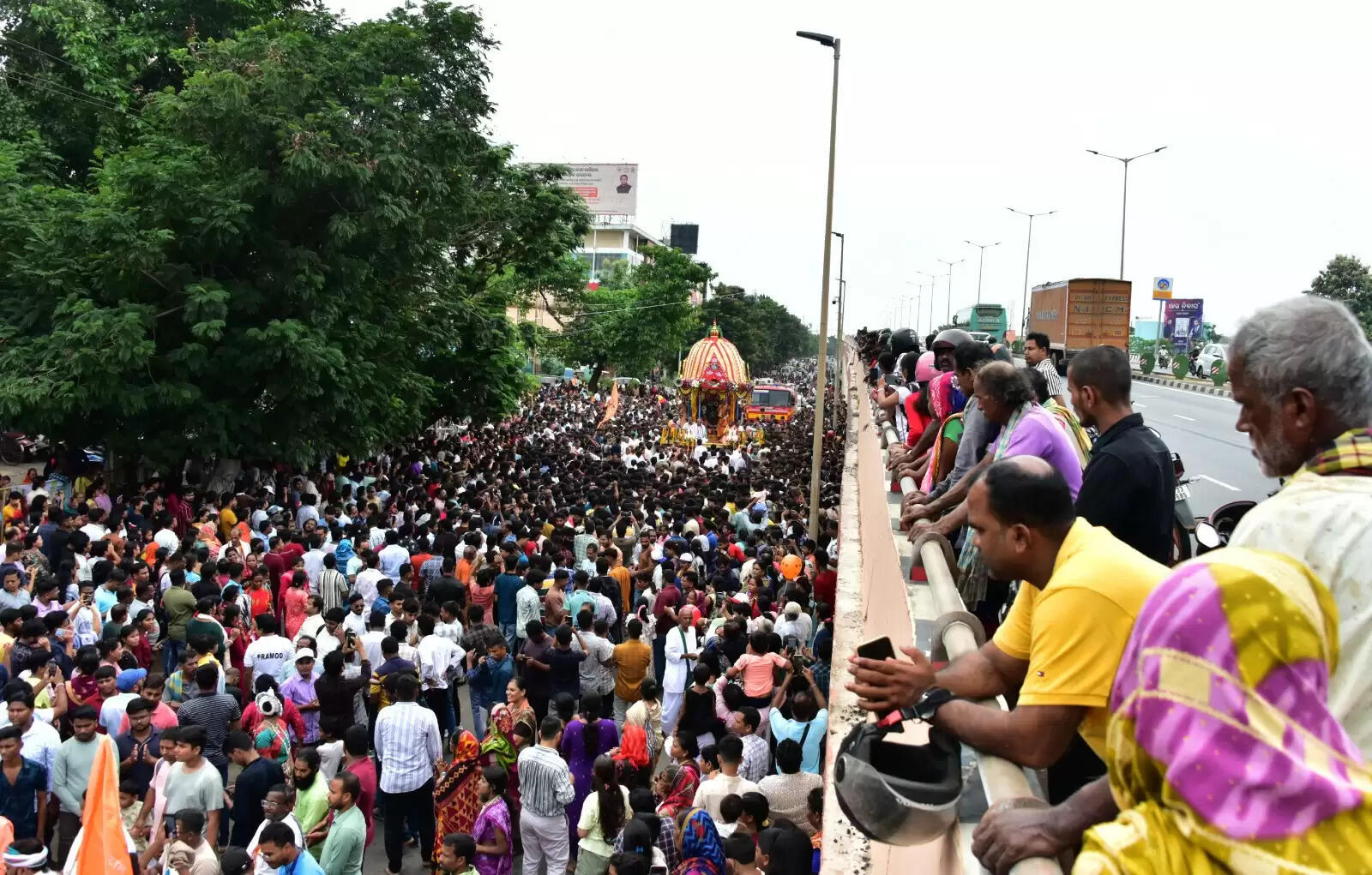 Experience the Vibrant Rath Yatra: A Spiritual Journey in Bhubaneswar