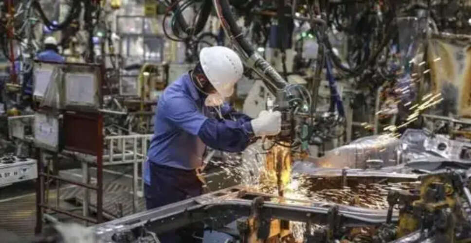 India's Manufacturing Sector Sees Surge in Growth Amid Inflation Concerns