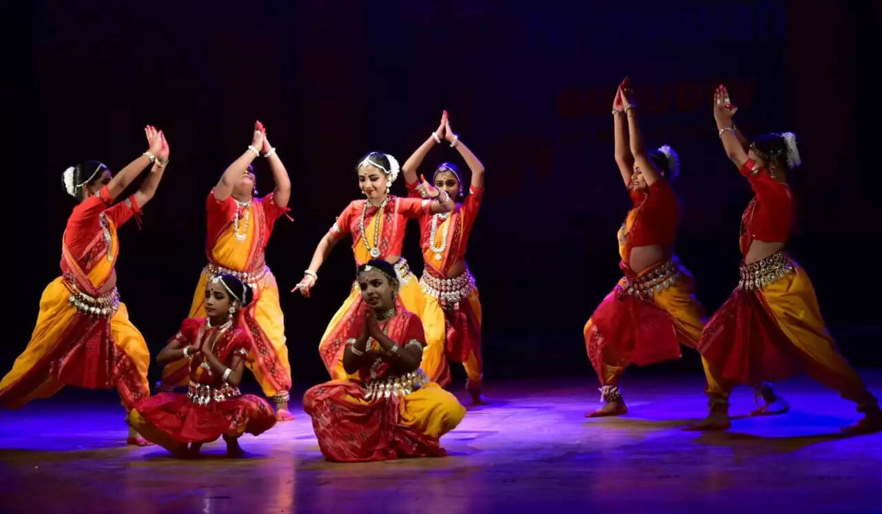 Bhubaneswar Sizzles Under Intense Heat: Highlights from Nrutyayan's 33rd Annual Function