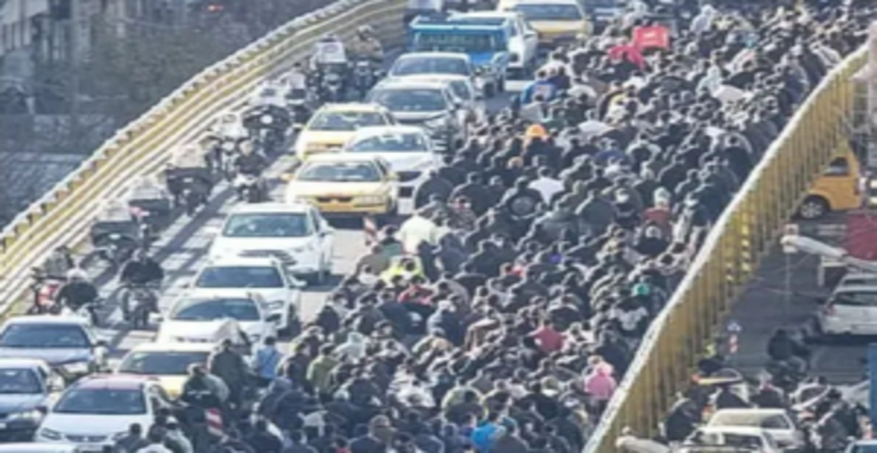 Iran Faces Unprecedented Protests Amid Economic Crisis: What&rsquo;s Driving the Unrest?