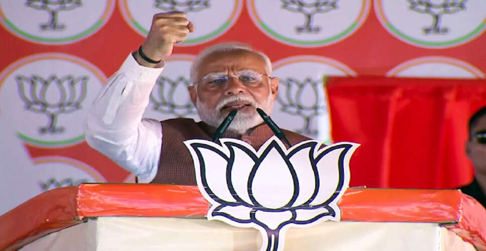 Prime Minister Modi Engages with West Bengal BJP MPs Ahead of 2026 Elections