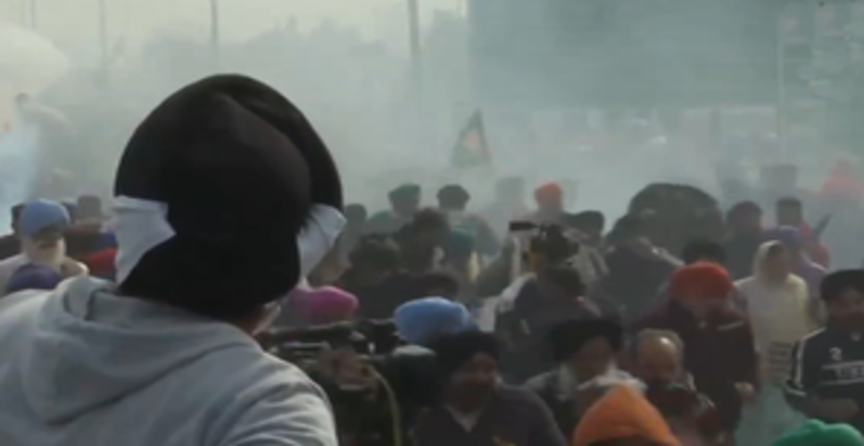 Haryana Police use tear gas to disperse protesting farmers at inter-state border