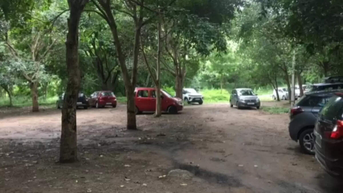 Karnataka Government Capitalizes on Sholay's Legacy with Ticket Sales for Film Site Tours