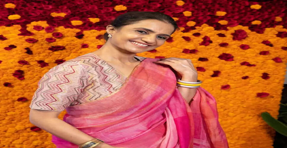 Vinay Pathak and Amruta Subhash Shine in Upcoming Film 'Chidiya'