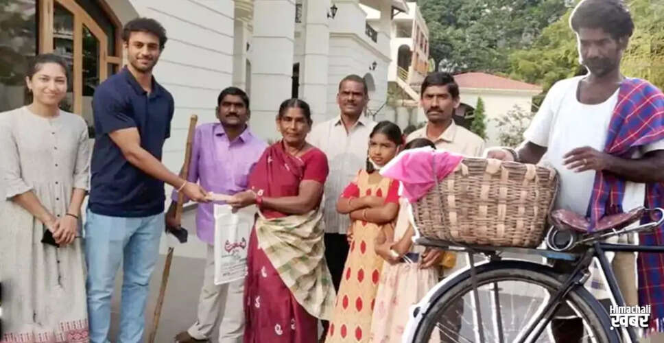 Siblings Travel from America to Repay a Peanut Vendor's Debt