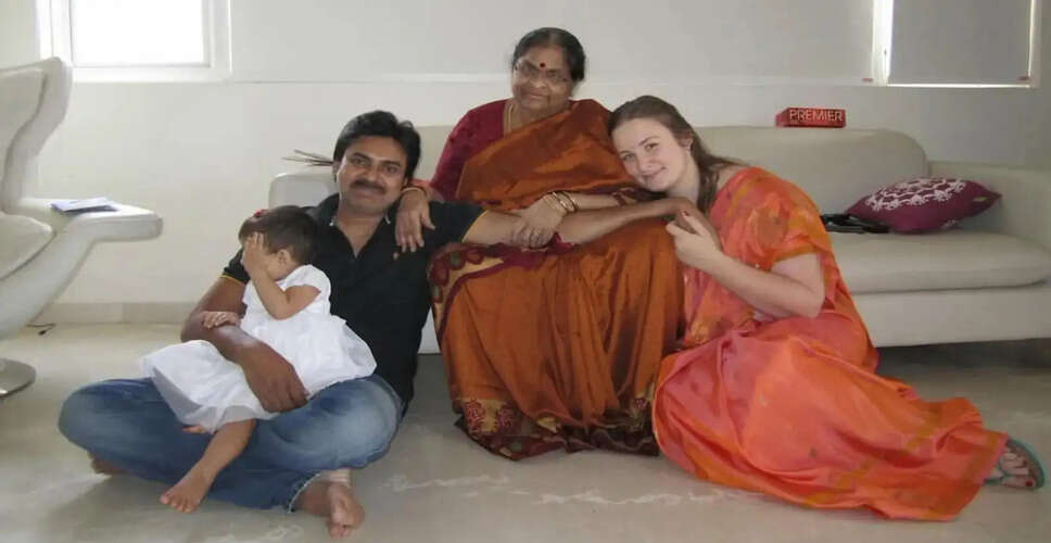Celebrating Mother's Day: Anna Konidela's Heartfelt Tribute