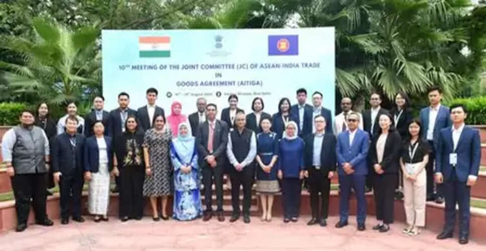 ASEAN nations contribute 11 pc in India's global trade: Ministry