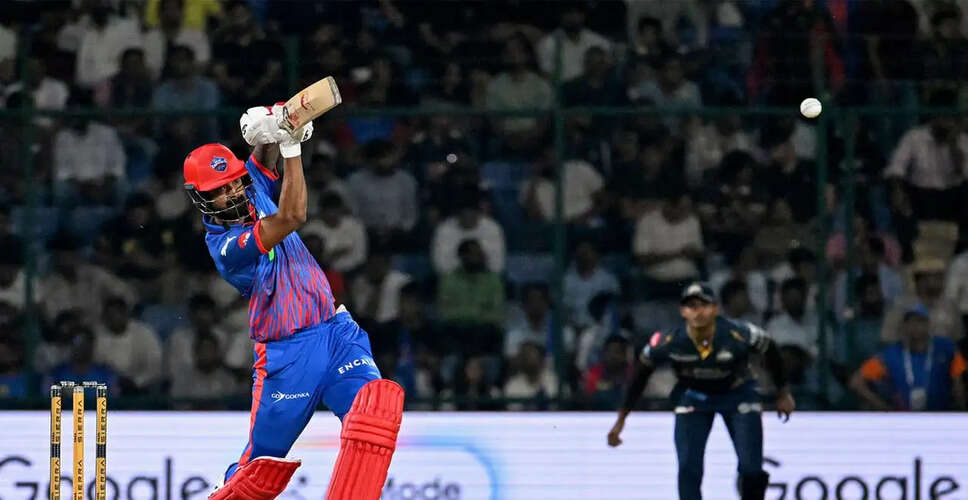 Gujarat Titans Edge Out Delhi Capitals in Nail-Biting IPL Clash