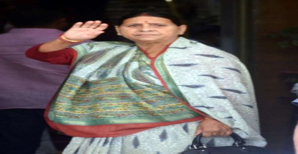 Delhi court grants interim bail to ex-Bihar CM Rabri Devi, daughters (Ld)