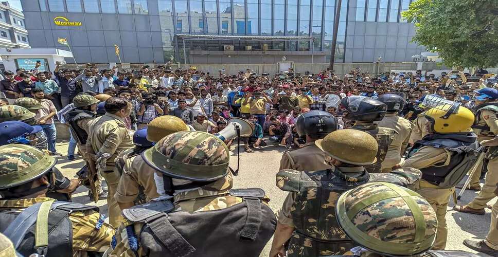 Uttar Pradesh Increases Minimum Wages Amid Worker Protests in Noida