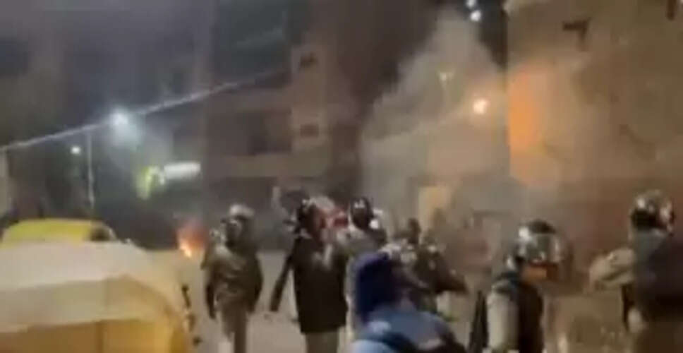 Violence Erupts in Delhi's Turkman Gate Following Anti-Encroachment Drive: Latest Arrests