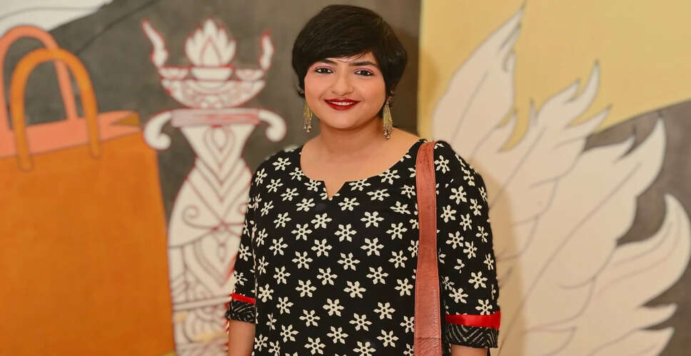 Controversy Erupts Over Bengali Singer's Live Performance Incident