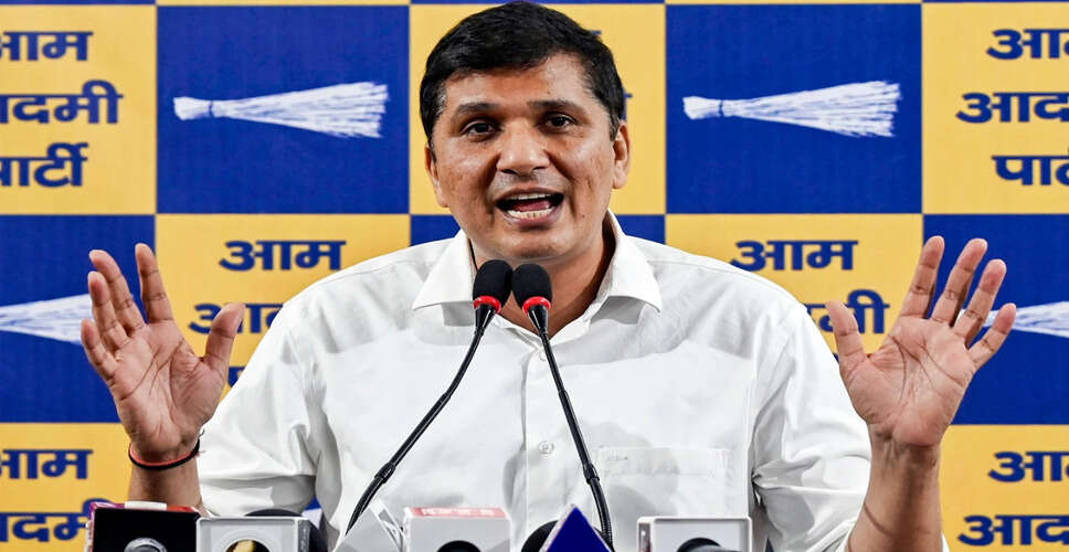 Delhi Police Detains AAP Workers Protesting Against Women's Prosperity Scheme