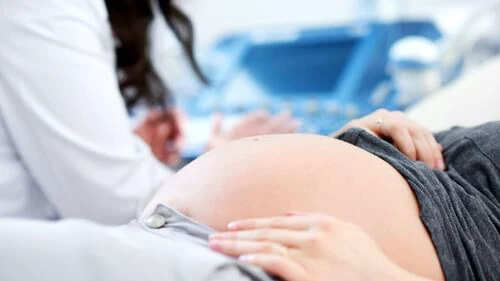 Emergency Delivery Leads to Chaos at Etah Medical College