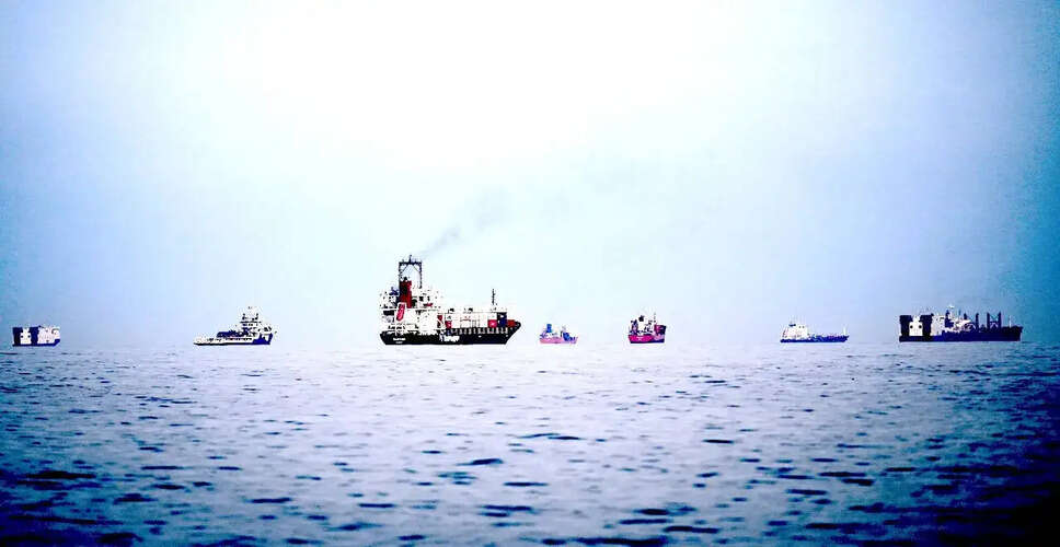 Iran Considers Toll Charges for Ships in the Strait of Hormuz Amid Ongoing Conflicts