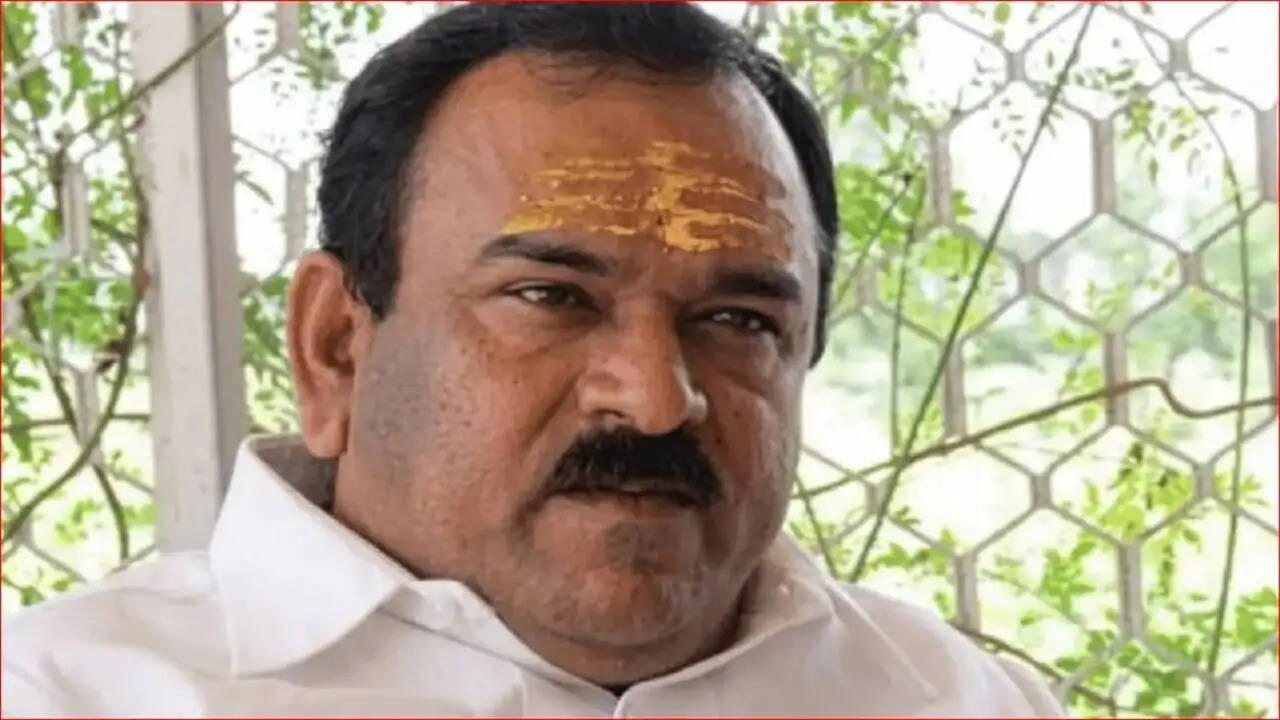 Nashik Police Intensifies Investigation Against Fraudster Ashok Kharat