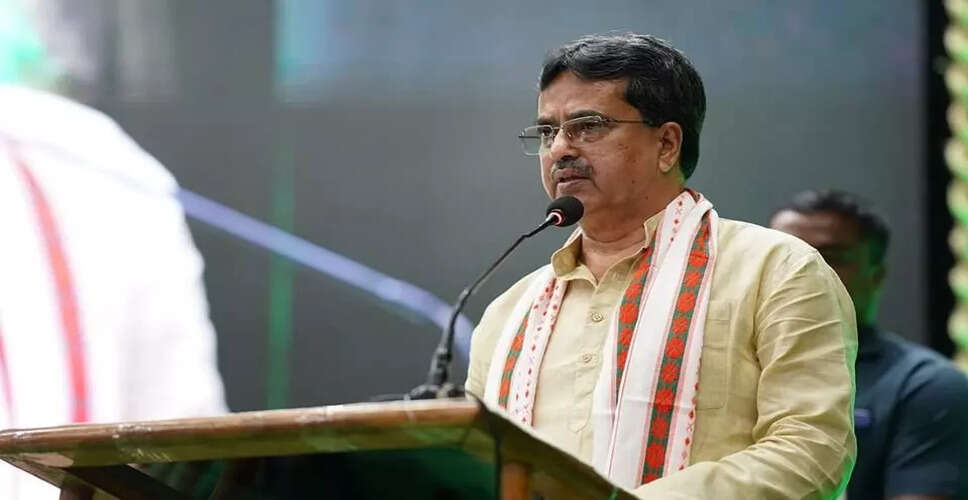 Tripura CM Proposes Seaplane Services to Enhance Tourism