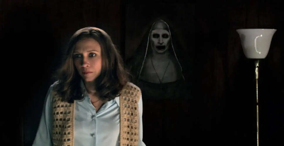 Top Horror Films for a Spine-Chilling Movie Night