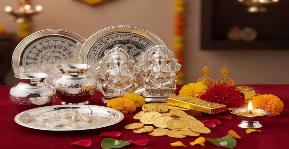 Dhanteras 2025: Auspicious Shopping Traditions and Rituals
