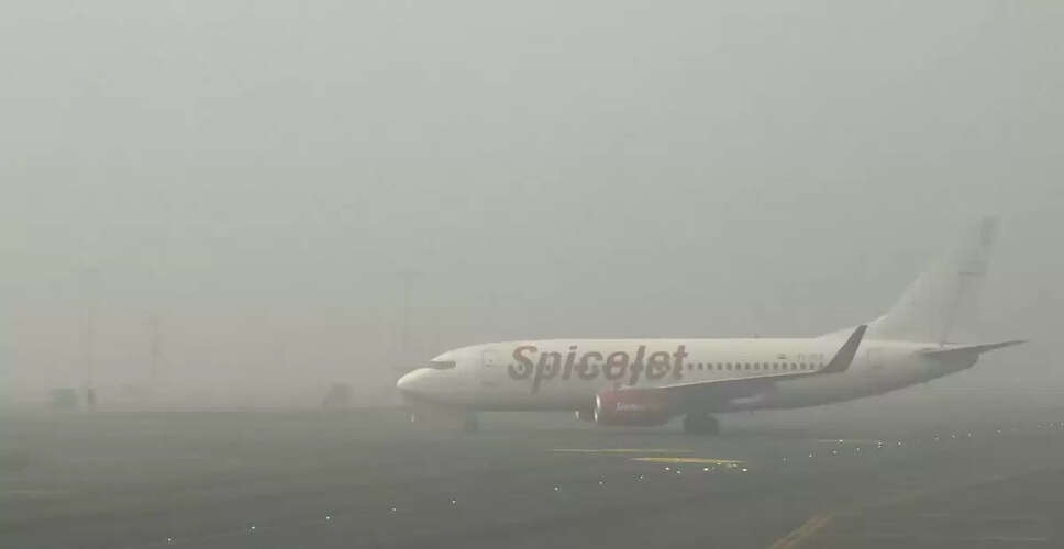 Severe Fog Disrupts Flight Operations at Delhi Airport
