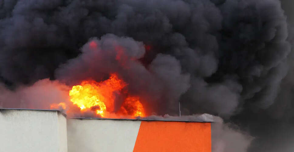 Historic Floyd County Courthouse Engulfed in Flames in Rome, Georgia