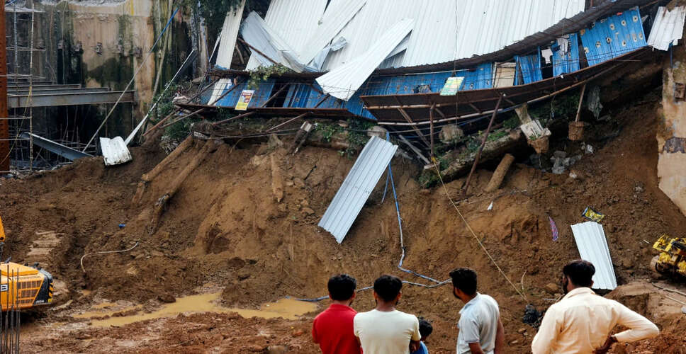 Tragic Incident in Fatehpur: Factory Wall Collapse Claims One Life