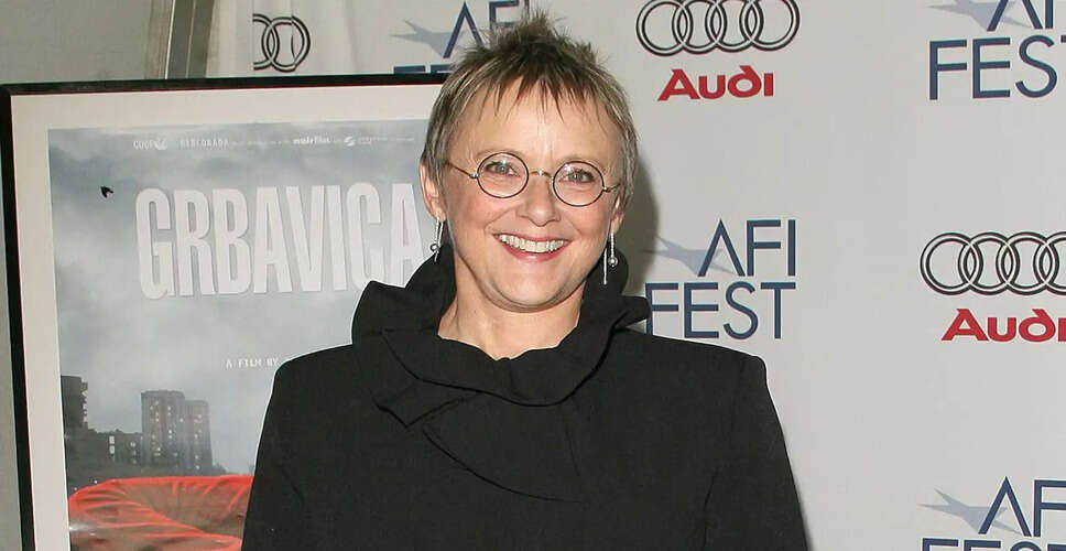 Hollywood Mourns the Loss of Mary Beth Hurt at 79