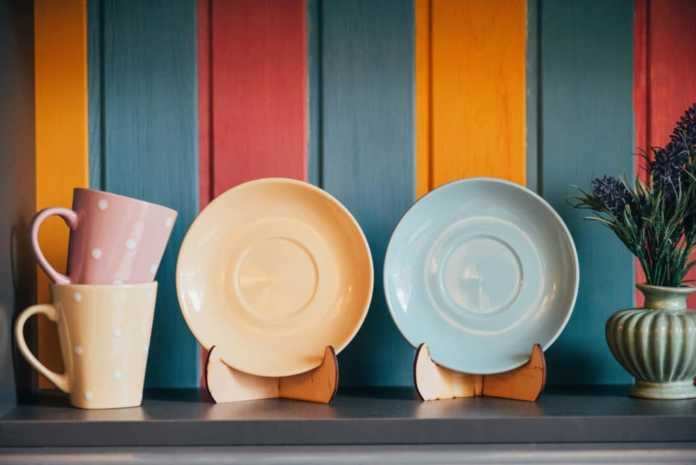 How the colour of the plate tells us about our eating habits