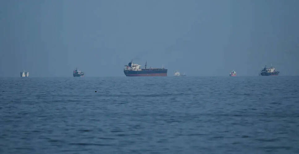 Iran's Conditional Passage Through the Strait of Hormuz Amid Ongoing Conflict