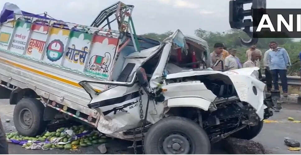 Tragic Road Accidents in Uttar Pradesh Claim Lives of 11 Individuals