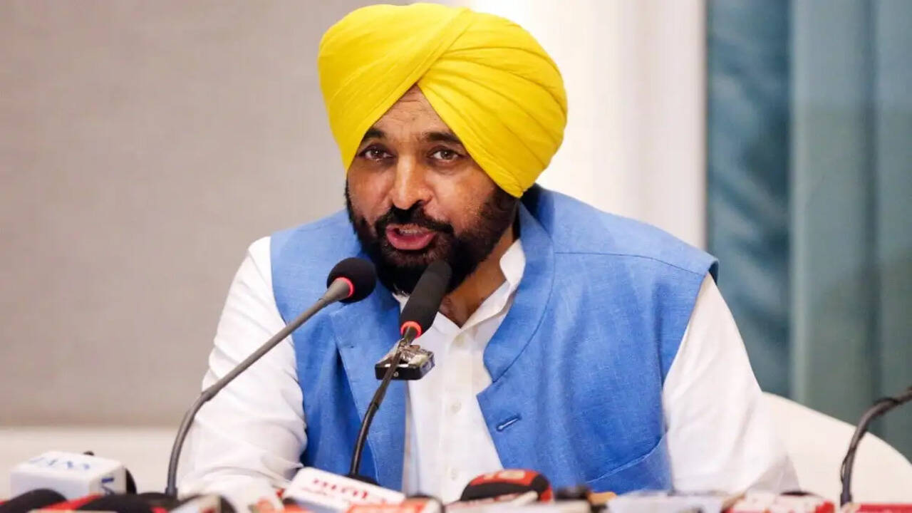 Punjab CM Bhagwant Mann Announces AAP Ministers’ Appearance at Akal Takht