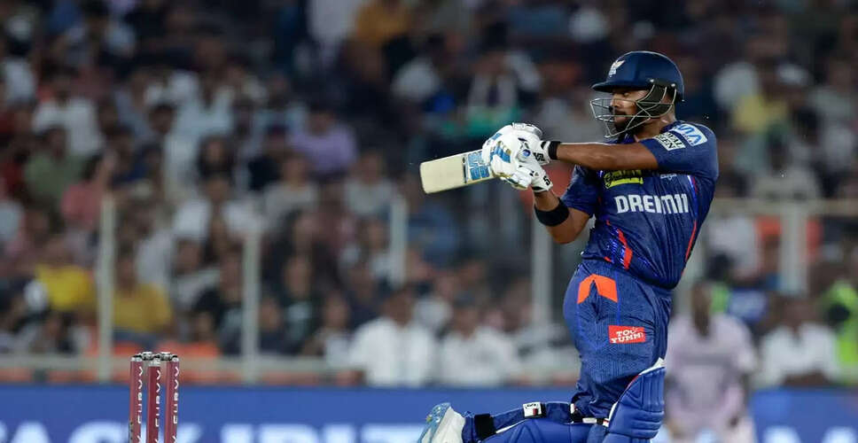 MI Emirates Clinch Playoff Spot with Dominant Win Over Gulf Giants