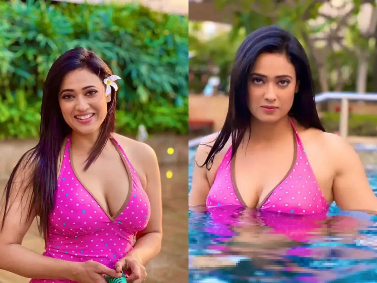 Shweta Tiwari Stuns in Viral Pink Swimsuit Photos
