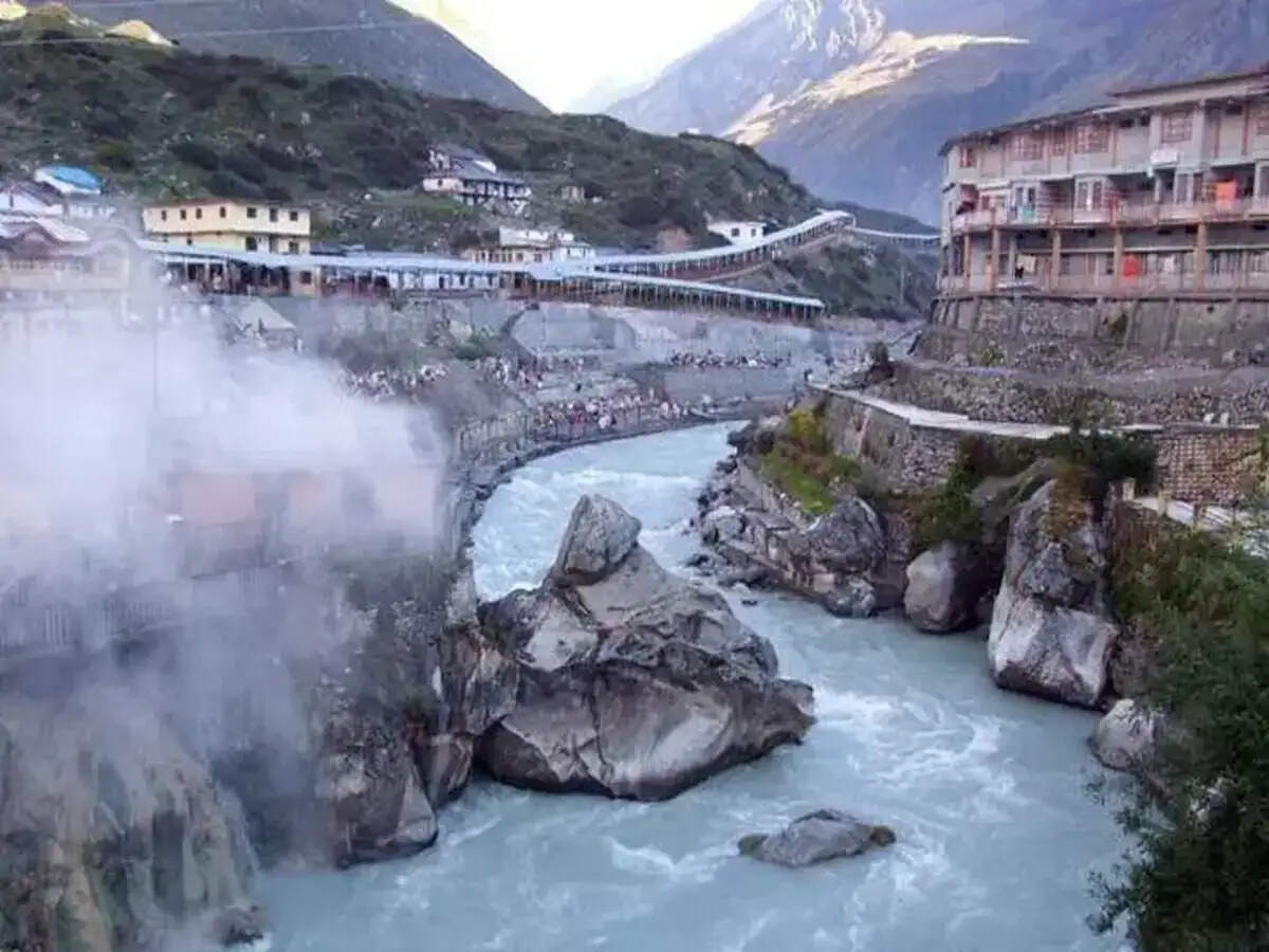 Exploring the Sacred Badrinath Dham: A Pilgrim's Guide