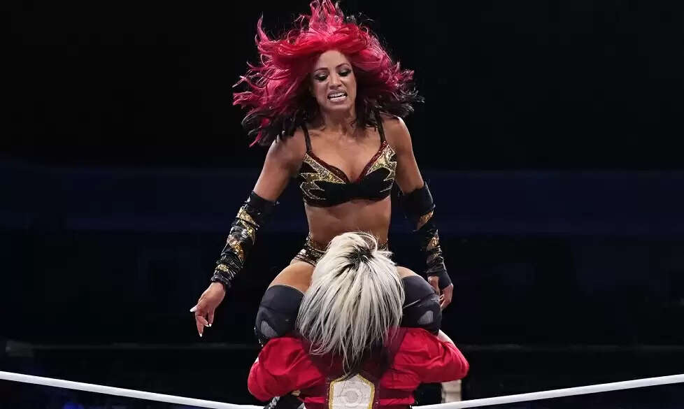 Mercedes Moné Triumphs at AEW Revolution Despite Serious Injury