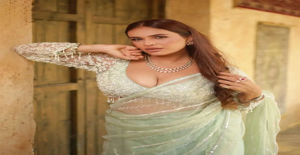Bhojpuri Star Neha Malik Stuns Fans with New Photoshoot