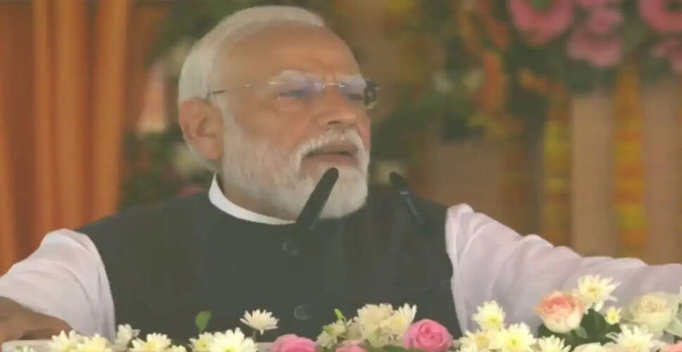 Prime Minister Modi Unveils Ganga Expressway to Enhance Connectivity in Uttar Pradesh