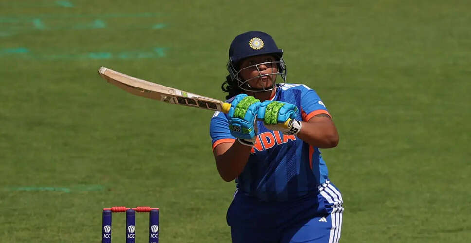 Richa Ghosh's Performance Sparks Debate on Batting Order in Women's T20 World Cup 2026