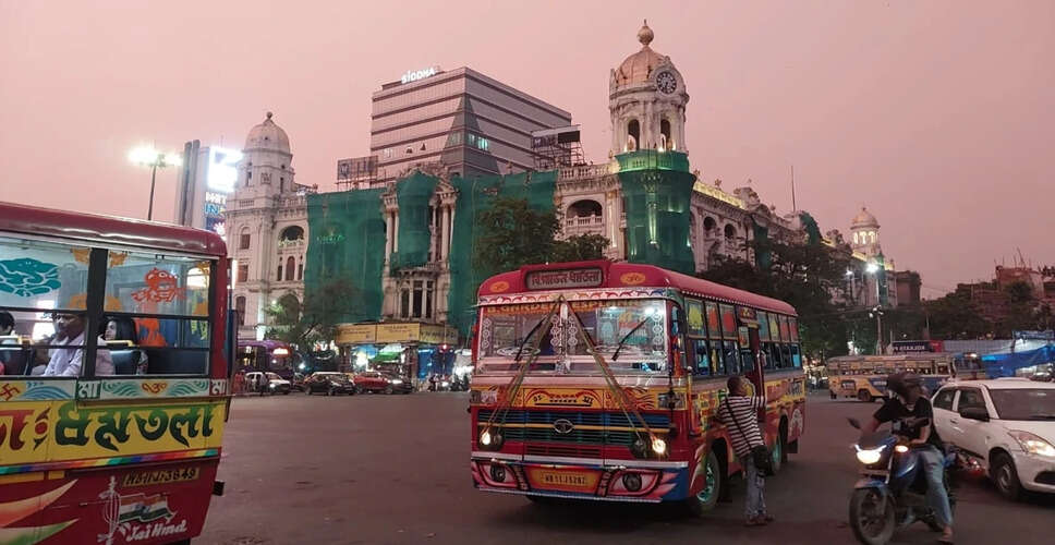 Rain Disrupts IPL Qualifier 2: Fans Express Frustration Over Venue Change