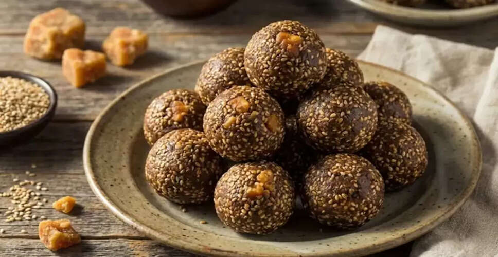 Delicious Sesame and Jaggery Ladoos: A Winter Delight