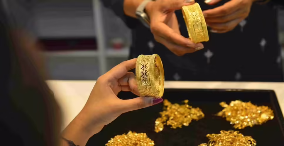 Fluctuations in Gold and Silver Prices on May 16, 2026