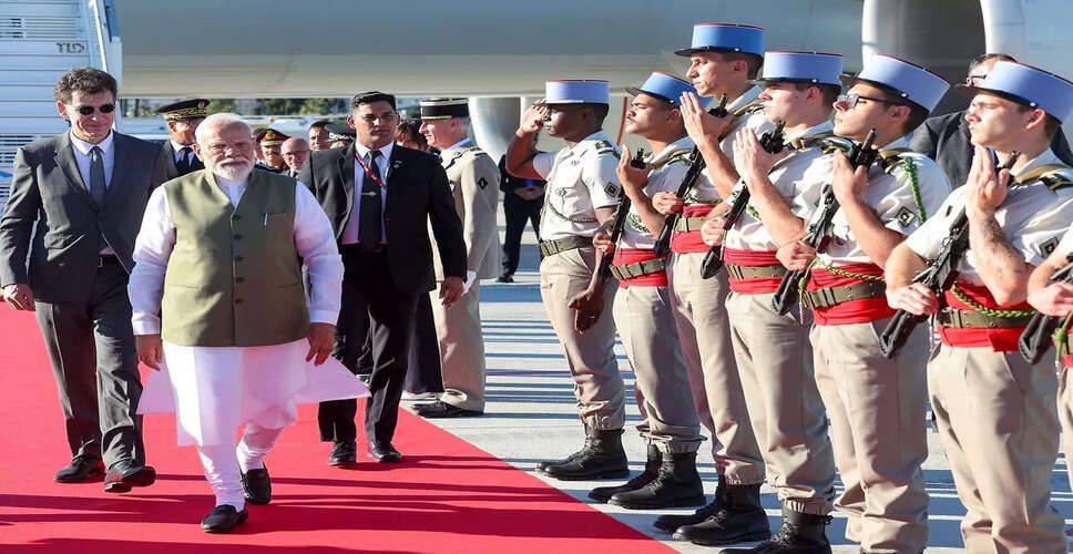 Prime Minister Modi Begins Five-Day Visit to France and Slovakia