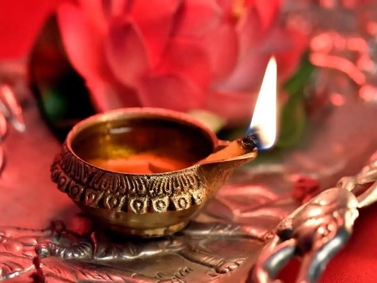Discover the Ancient Yogic Practice of Trataka for Mental Clarity