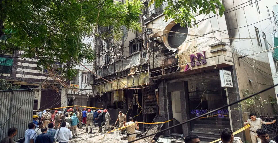 Tragic Fire in Malviya Nagar Claims 21 Lives, Investigation Underway