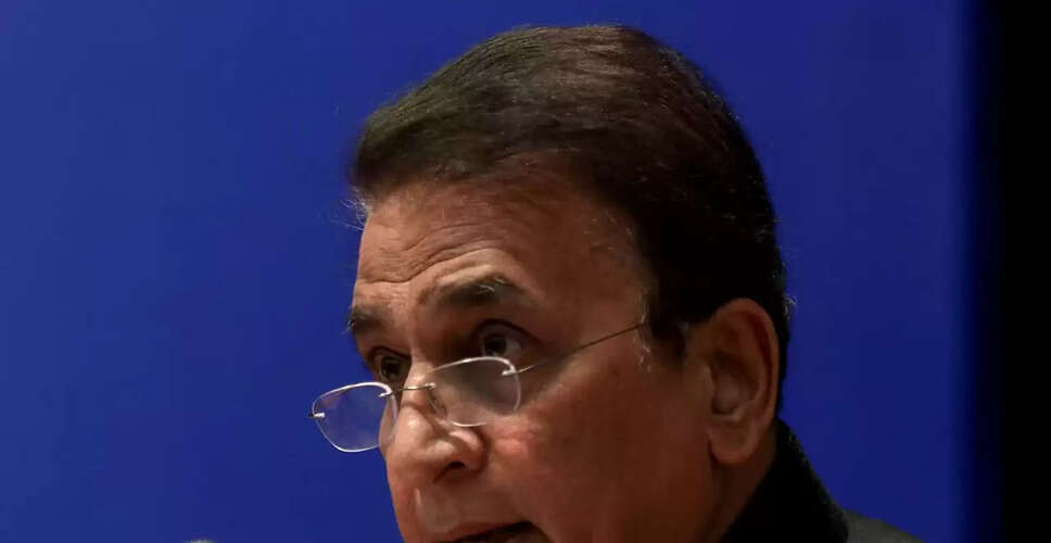 Sunil Gavaskar Urges South Africa Coach to Clarify Controversial Remarks