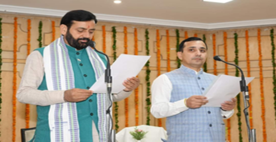 Haryana CM administers oath to HSSC Chairman