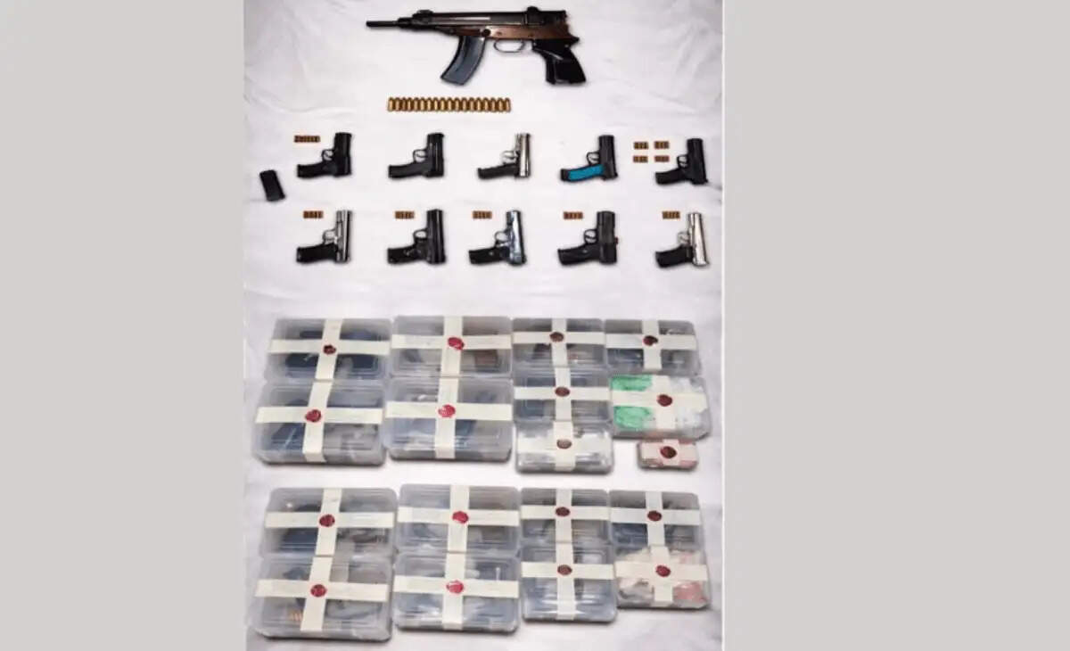 Delhi Police Uncovers Major Arms Smuggling Operation Linked to Pakistan and Bangladesh
